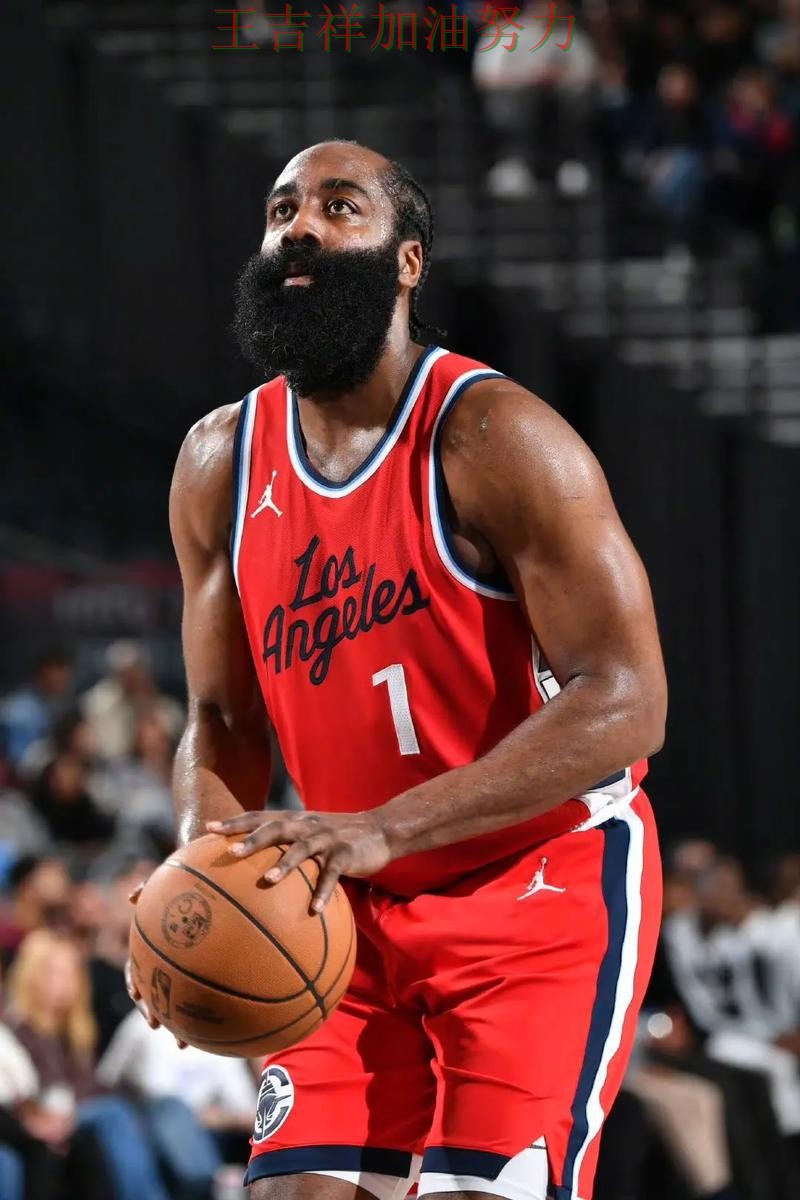 快船在WTA巡回赛中强强对话中笑到最后 为下一场比赛埋下伏笔 快船在WTA巡回赛中强强对话中笑到最后 为下一场比赛埋下伏笔